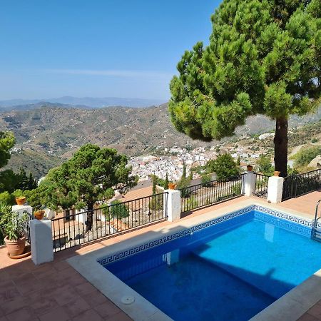Lovely 2 Bed Apartment With Stunning Views & Pool Competa Exterior photo