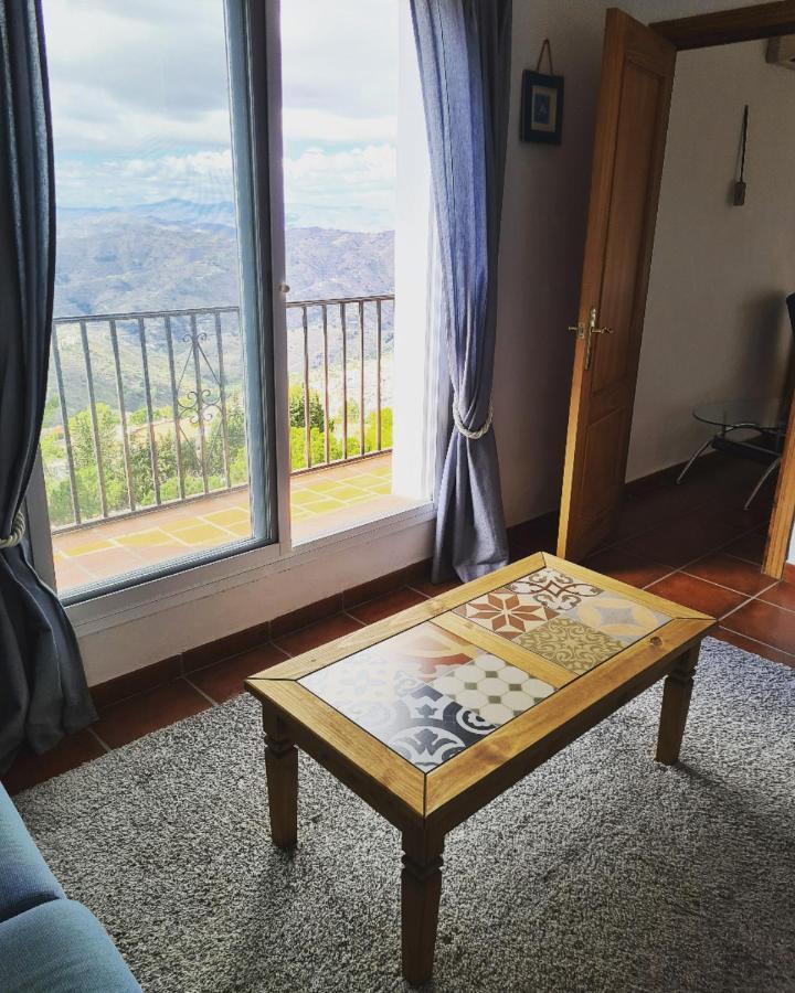 Lovely 2 Bed Apartment With Stunning Views & Pool Competa Exterior photo