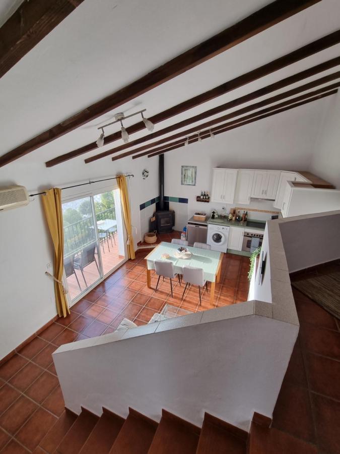 Lovely 2 Bed Apartment With Stunning Views & Pool Competa Exterior photo