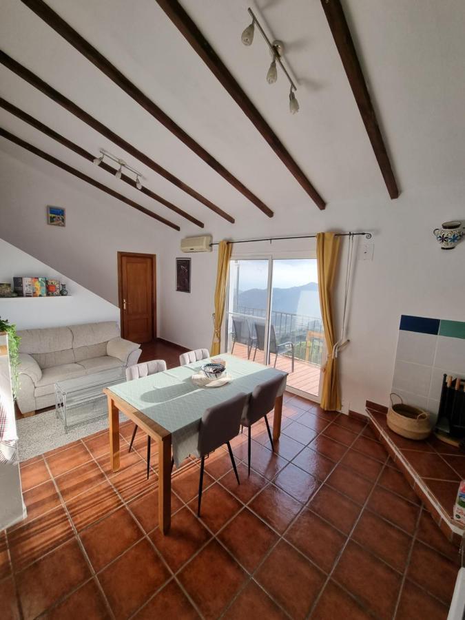 Lovely 2 Bed Apartment With Stunning Views & Pool Competa Exterior photo