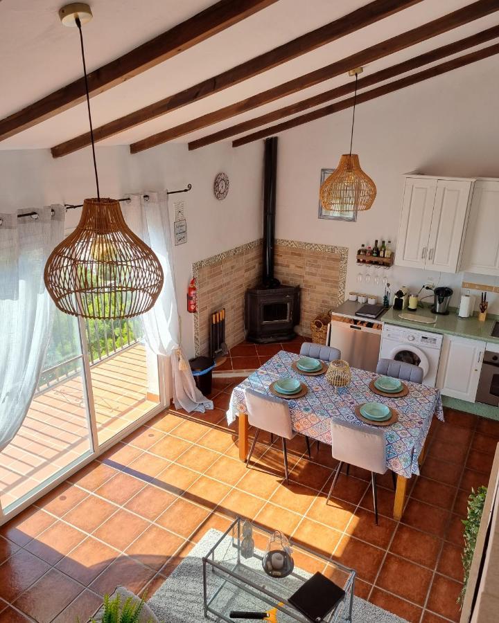 Lovely 2 Bed Apartment With Stunning Views & Pool Competa Exterior photo