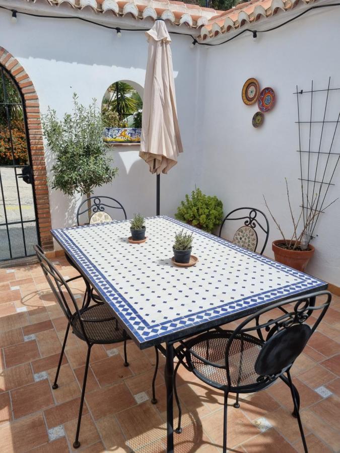 Lovely 2 Bed Apartment With Stunning Views & Pool Competa Exterior photo